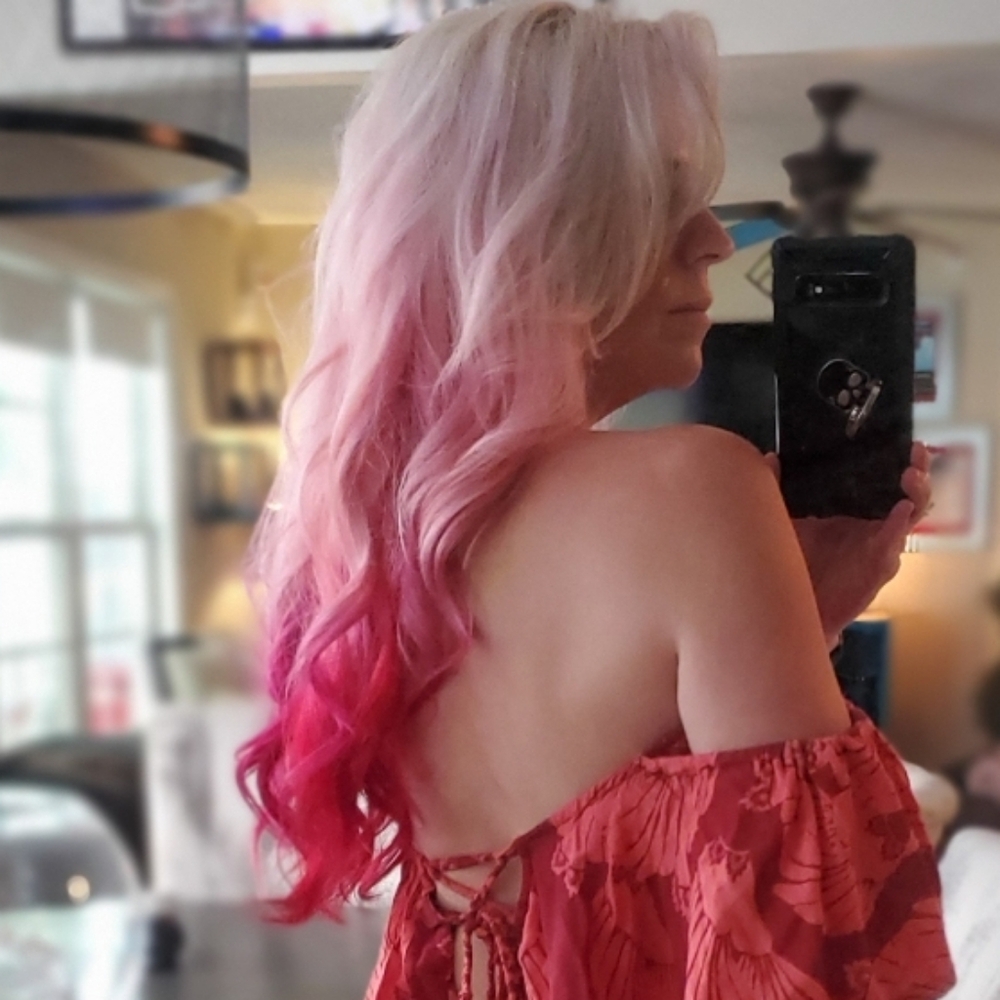 Overtone Vibrant Extreme Pink Hair Coloring Conditioner Set - Picture 9 of 15
